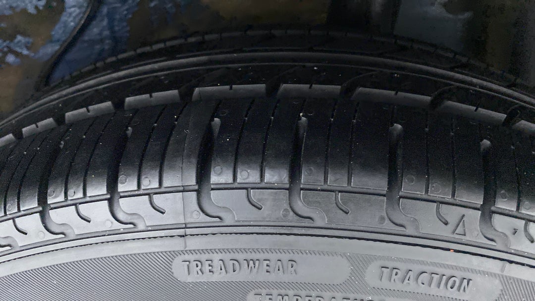 Left Rear Tyre Tread