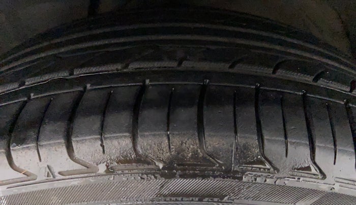 2019 MG HECTOR SHARP 2.0 DIESEL, Diesel, Manual, 74,004 km, Right Front Tyre Tread