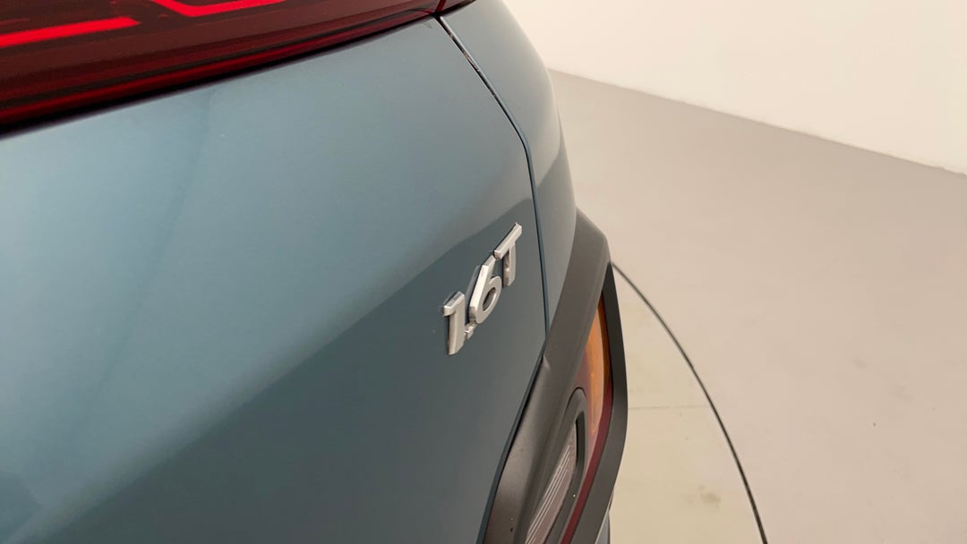 Badge (Boot Right Side)