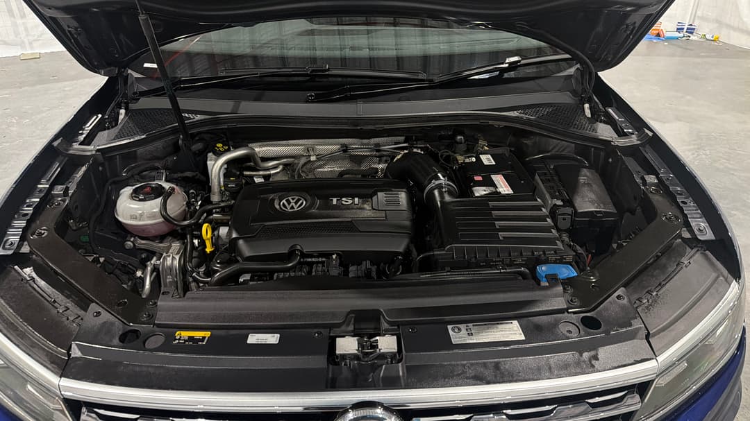 2018 Volkswagen Tiguan 162 Tsi Highline, Automatic, 52057 km, Open Bonnet (Engine)