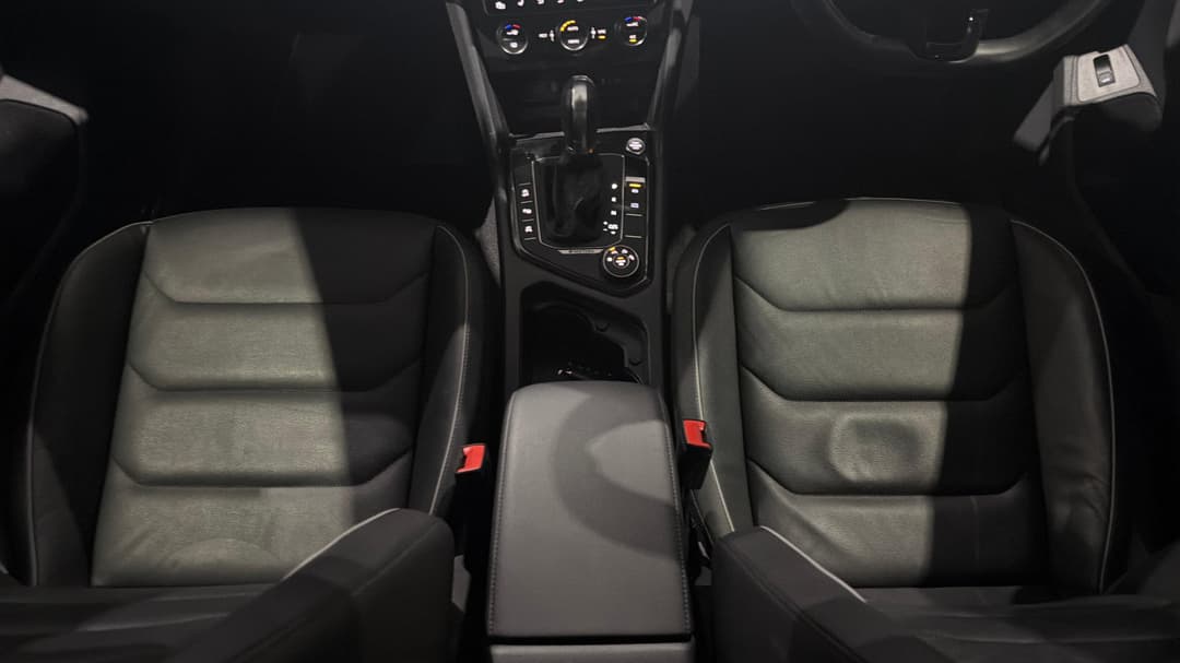 2018 Volkswagen Tiguan 162 Tsi Highline, Automatic, 52057 km, Center Console