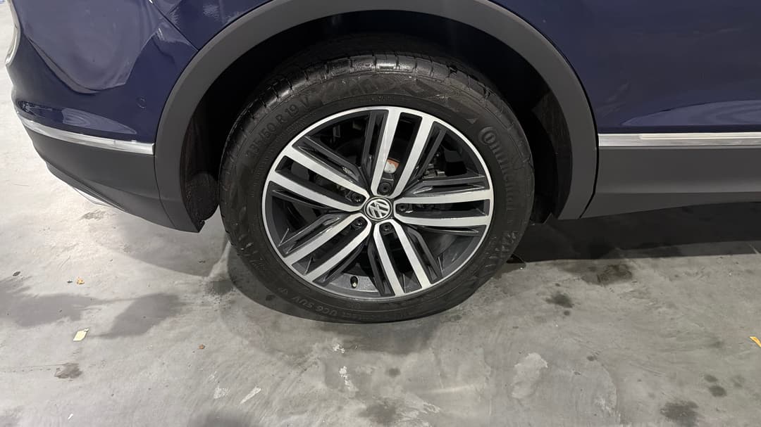 2018 Volkswagen Tiguan 162 Tsi Highline, Automatic, 52057 km, Right Rear Wheel