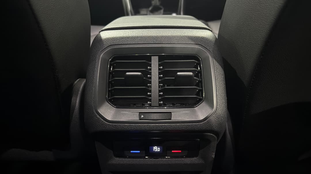 2018 Volkswagen Tiguan 162 Tsi Highline, Automatic, 52057 km, Rear A/C Vent