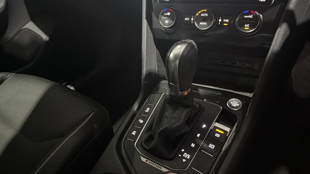 2018 Volkswagen Tiguan 162 Tsi Highline, Automatic, 52057 km, Gear Lever 