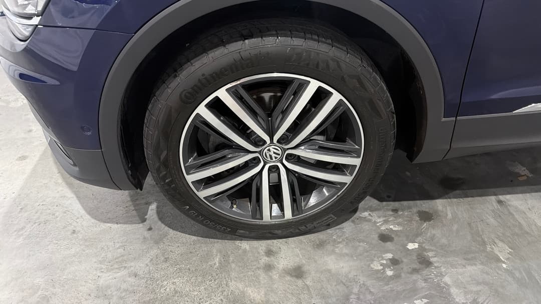 2018 Volkswagen Tiguan 162 Tsi Highline, Automatic, 52057 km, Left Front Wheel
