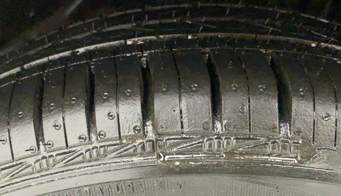 2015 Honda Brio E MT, Petrol, Manual, 41,772 km, Left Rear Tyre Tread