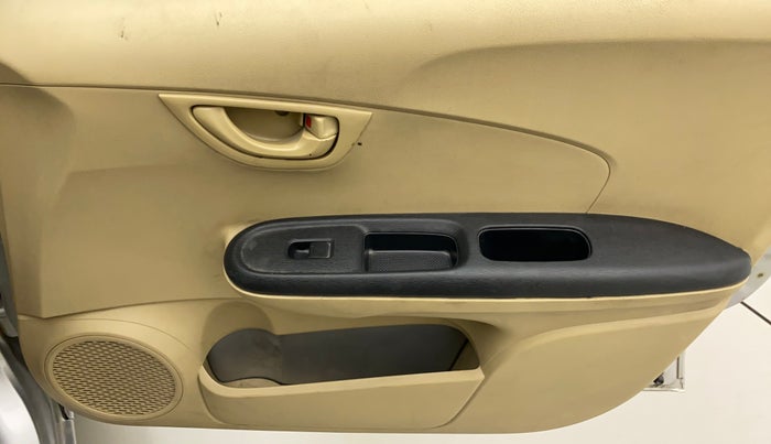 2015 Honda Brio E MT, Petrol, Manual, 41,772 km, Driver Side Door Panels Control