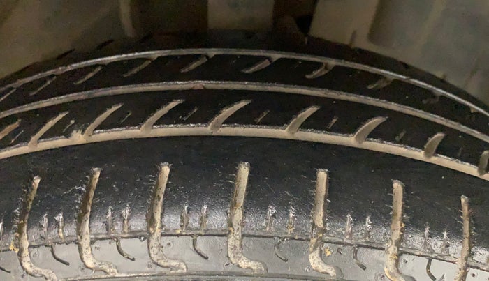 2016 Datsun Go Plus T, Petrol, Manual, 39,886 km, Right Front Tyre Tread