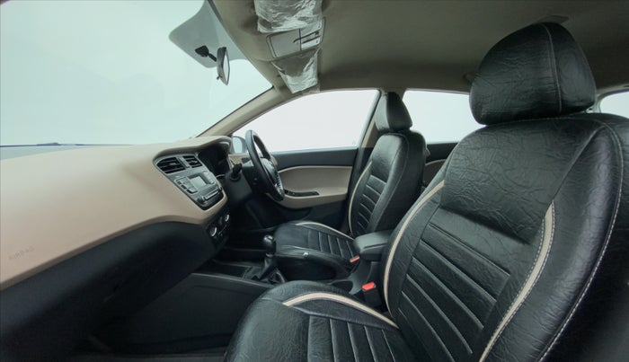 2019 Hyundai Elite i20 MAGNA PLUS 1.2, Petrol, Manual, 47,322 km, Right Side Front Door Cabin