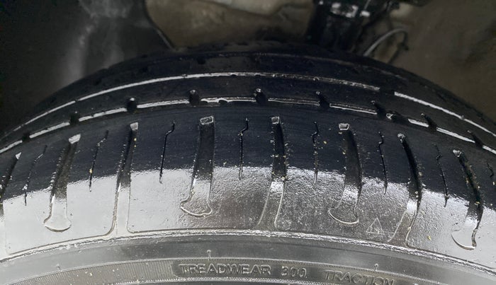 2019 Hyundai Elite i20 MAGNA PLUS 1.2, Petrol, Manual, 47,322 km, Left Front Tyre Tread
