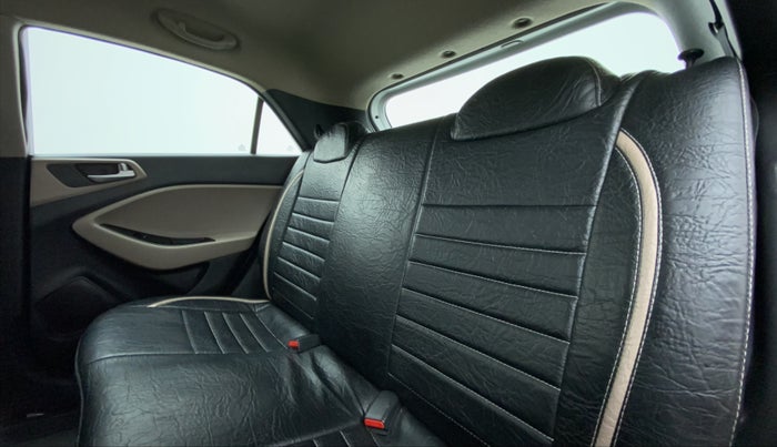 2019 Hyundai Elite i20 MAGNA PLUS 1.2, Petrol, Manual, 47,322 km, Right Side Rear Door Cabin