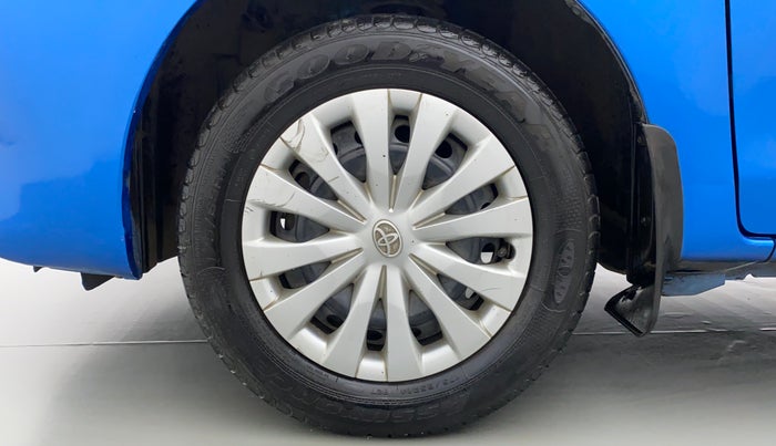 2014 Toyota Etios Liva G, Petrol, Manual, 69,804 km, Left Front Wheel