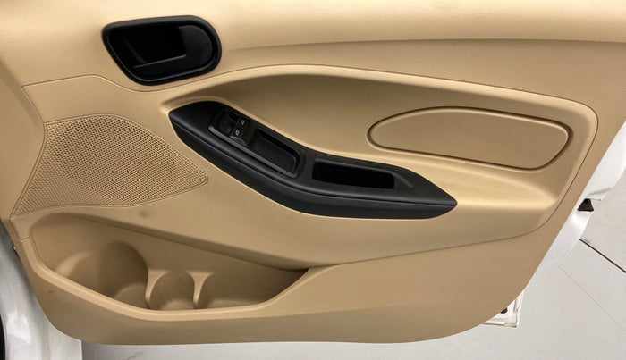 2020 Ford Figo Aspire AMBIENTE 1.5 DIESEL, Diesel, Manual, 62,890 km, Driver Side Door Panels Control