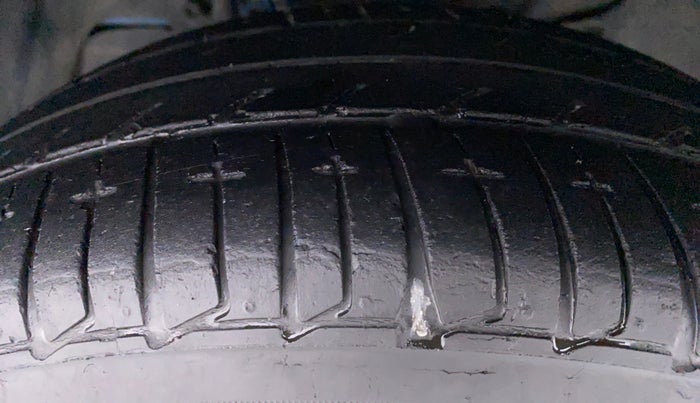 2019 Tata Tiago XZ+ 1.2 Revotron, Petrol, Manual, 27,805 km, Left Front Tyre Tread