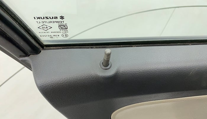 2018 Maruti Alto K10 VXI, Petrol, Manual, 50,002 km, Lock system - Door lock knob has minor damage