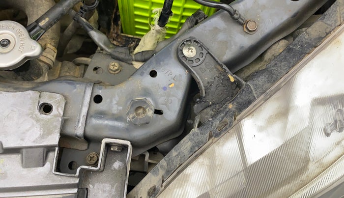2018 Maruti Alto K10 VXI, Petrol, Manual, 50,002 km, Left headlight - Clamp has minor damage