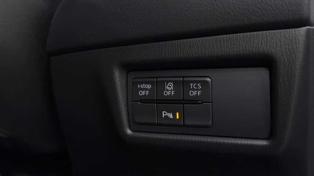 2025 Mazda CX-5 G25 Maxx Sport (FWD), Automatic, 10082 km, Utility Switches/Buttons