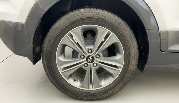 2017 Hyundai Creta SX PLUS AT 1.6 PETROL, Petrol, Automatic, 90,860 km, Right Rear Wheel