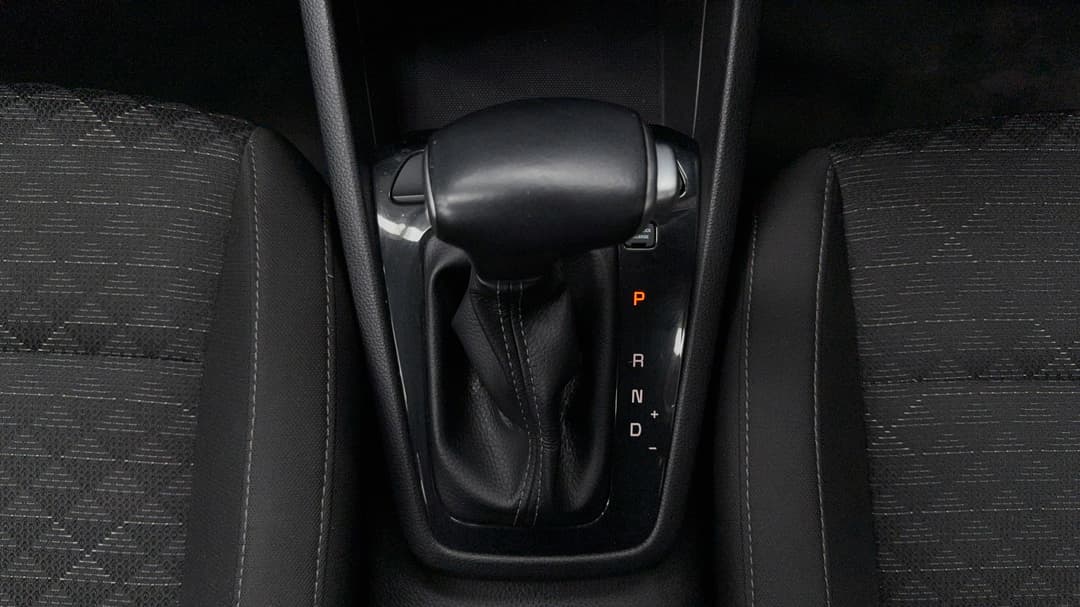 2019 Kia Rio Sport, Automatic, 106279 km, Gear Lever 
