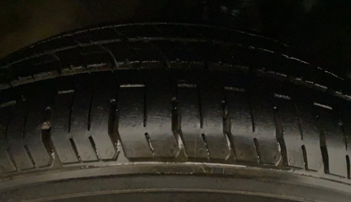 2018 Maruti IGNIS ZETA 1.2, Petrol, Manual, 82,498 km, Right Rear Tyre Tread