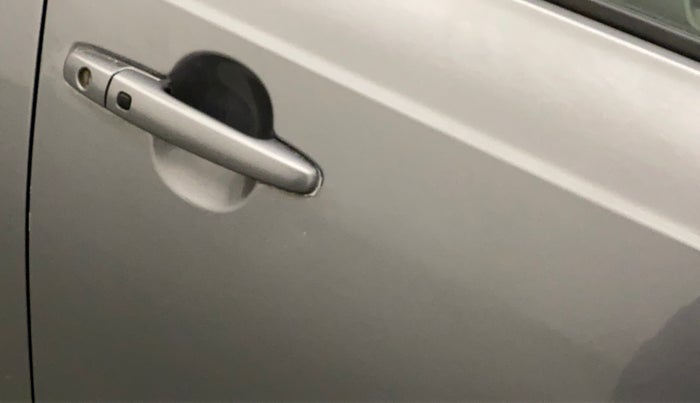 2018 Maruti IGNIS ZETA 1.2, Petrol, Manual, 82,498 km, Driver-side door - Minor scratches
