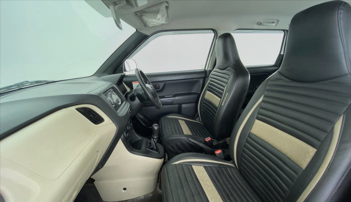 2019 Maruti New Wagon-R LXI CNG 1.0 L, CNG, Manual, 38,889 km, Right Side Front Door Cabin