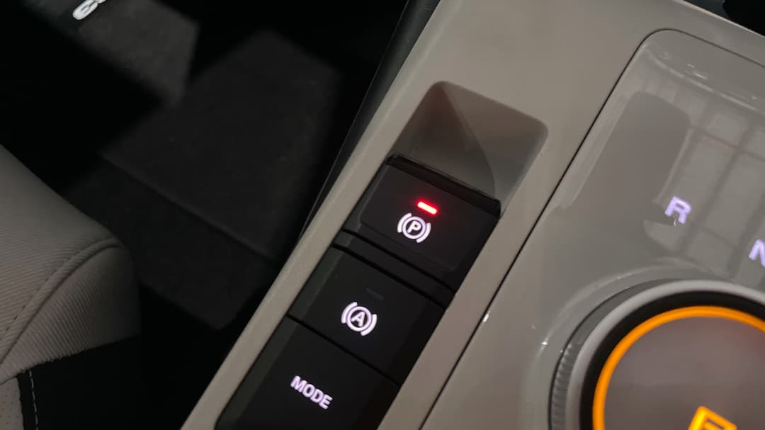 2024 MG Mg3 Hybrid+ Essence, Automatic, 9341 km, Handbrake