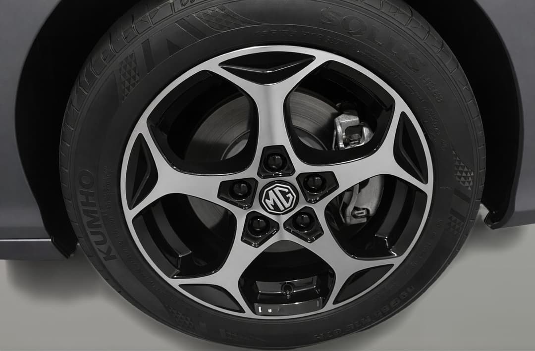 2024 MG Mg3 Hybrid+ Essence, Automatic, 9341 km, Right Front Wheel