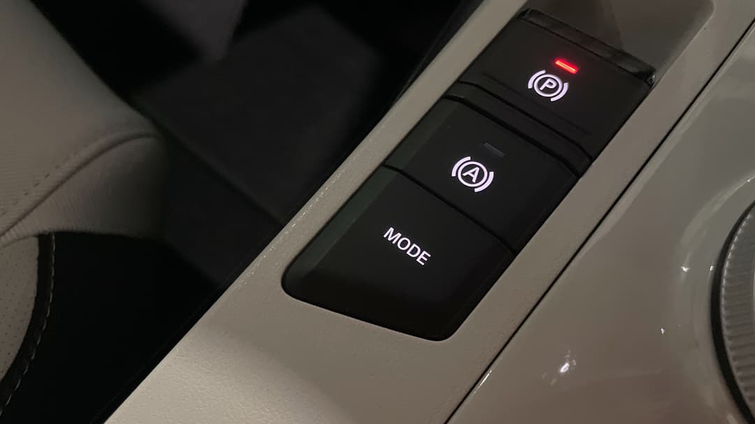 2024 MG Mg3 Hybrid+ Essence, Automatic, 9341 km, Utility Switches/Buttons