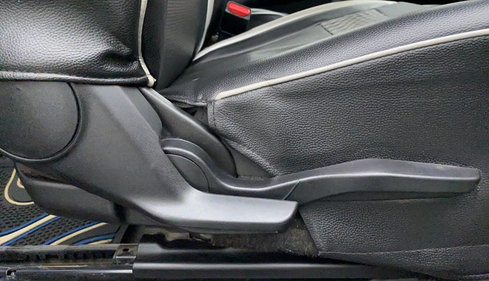 2019 Maruti Baleno ZETA 1.2 K12, Petrol, Manual, 29,123 km, Driver Side Adjustment Panel