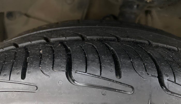 2017 Honda City SV MT PETROL, Petrol, Manual, 29,326 km, Left Front Tyre Tread