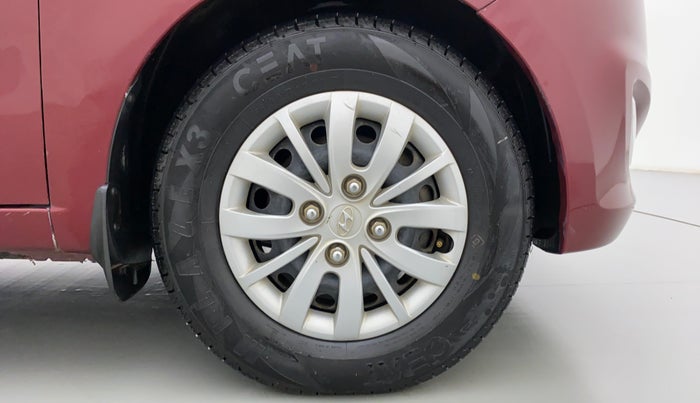 2014 Hyundai i10 SPORTZ 1.1 IRDE2, Petrol, Manual, 32,256 km, Right Front Wheel
