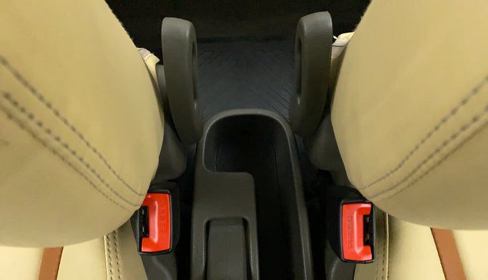 2014 Hyundai i10 SPORTZ 1.1 IRDE2, Petrol, Manual, 32,256 km, Driver Side Adjustment Panel