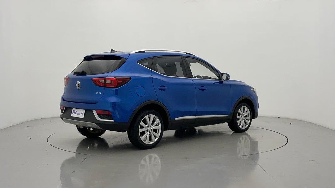 Right Back Diagonal (45- Degree) View