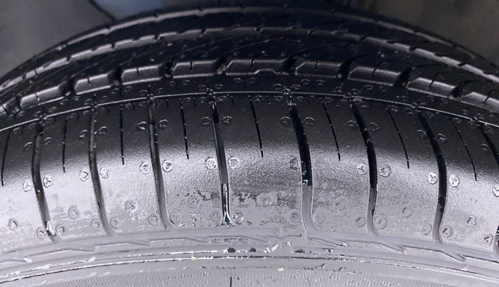 2019 Hyundai Elite i20 1.4 MAGNA PLUS CRDI, Diesel, Manual, 29,847 km, Left Front Tyre Tread