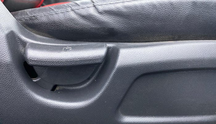 2019 Hyundai Elite i20 1.4 MAGNA PLUS CRDI, Diesel, Manual, 29,847 km, Driver Side Adjustment Panel