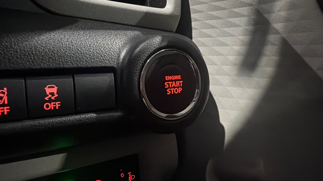 2025 Suzuki Swift Hybrid Glx, Automatic, 22390 km, Keyless / Button Start