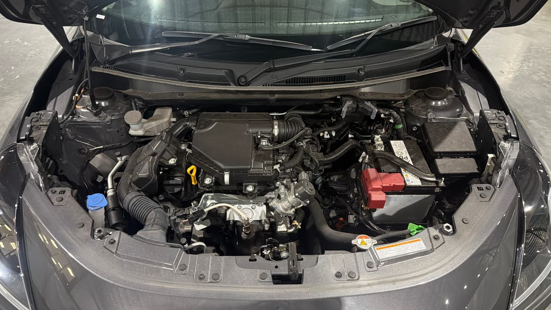 2025 Suzuki Swift Hybrid Glx, Automatic, 22390 km, Open Bonnet (Engine)