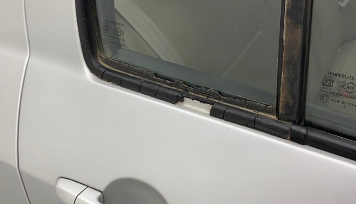 2013 Maruti Swift Dzire VXI, Petrol, Manual, 71,295 km, Right rear door - Weather strip has minor damage