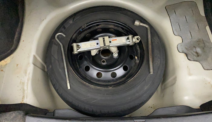 2013 Maruti Swift Dzire VXI, Petrol, Manual, 71,295 km, Spare Tyre