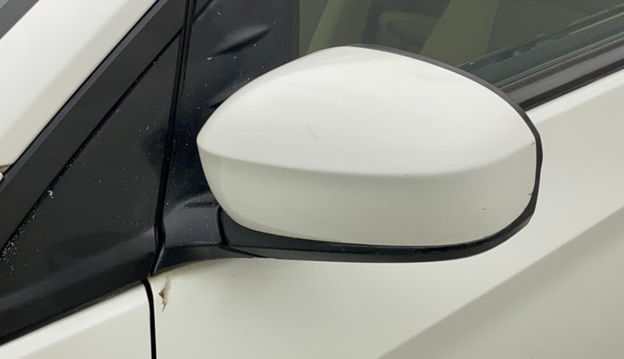 2016 Honda Brio VX AT, Petrol, Automatic, 30,752 km, Left rear-view mirror - Folding motor not working