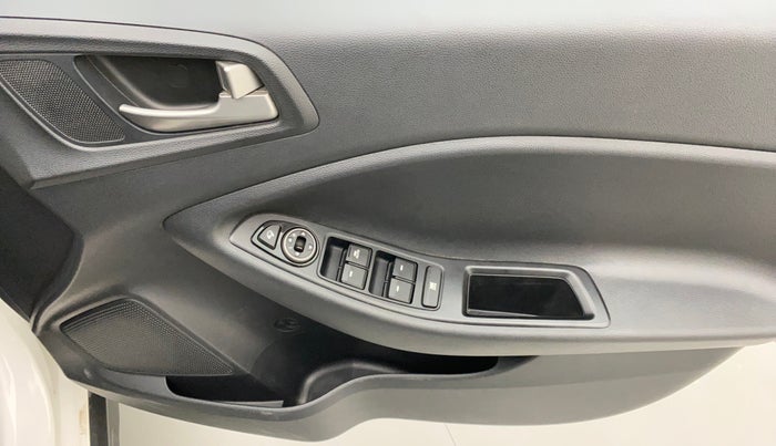 2018 Hyundai i20 Active 1.2 S, Petrol, Manual, 39,224 km, Driver Side Door Panels Control