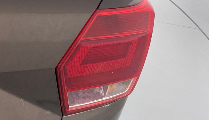 2017 Volkswagen Ameo COMFORTLINE PLUS PETROL, Petrol, Manual, 47,323 km, Right tail light - Minor scratches