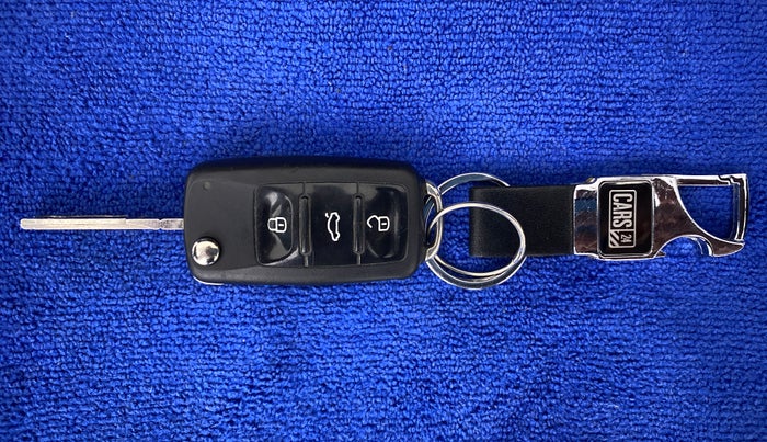 2017 Volkswagen Ameo COMFORTLINE PLUS PETROL, Petrol, Manual, 47,323 km, Key Close Up
