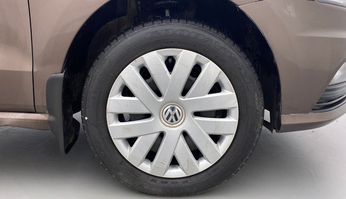2017 Volkswagen Ameo COMFORTLINE PLUS PETROL, Petrol, Manual, 47,323 km, Right Front Wheel