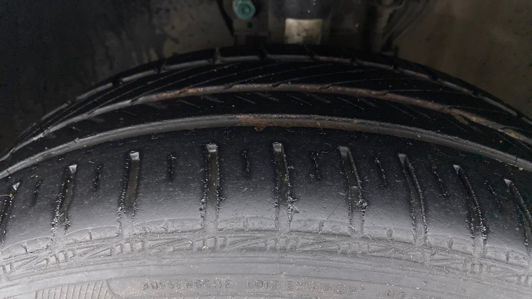 Left Front Tyre Tread