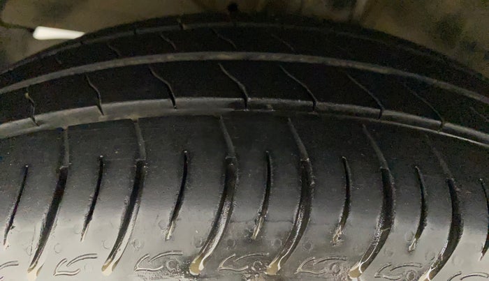 2019 Maruti Ertiga ZXI+ SHVS, Petrol, Manual, 71,580 km, Left Front Tyre Tread