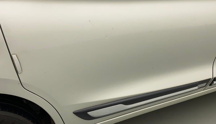 2019 Maruti Ertiga ZXI+ SHVS, Petrol, Manual, 71,580 km, Right rear door - Minor scratches