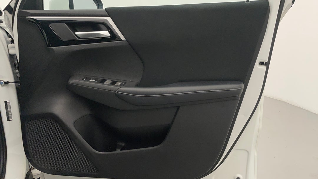 2022 Mitsubishi Outlander Es 7 Seat (2WD), Automatic, 67582 km, Speaker View