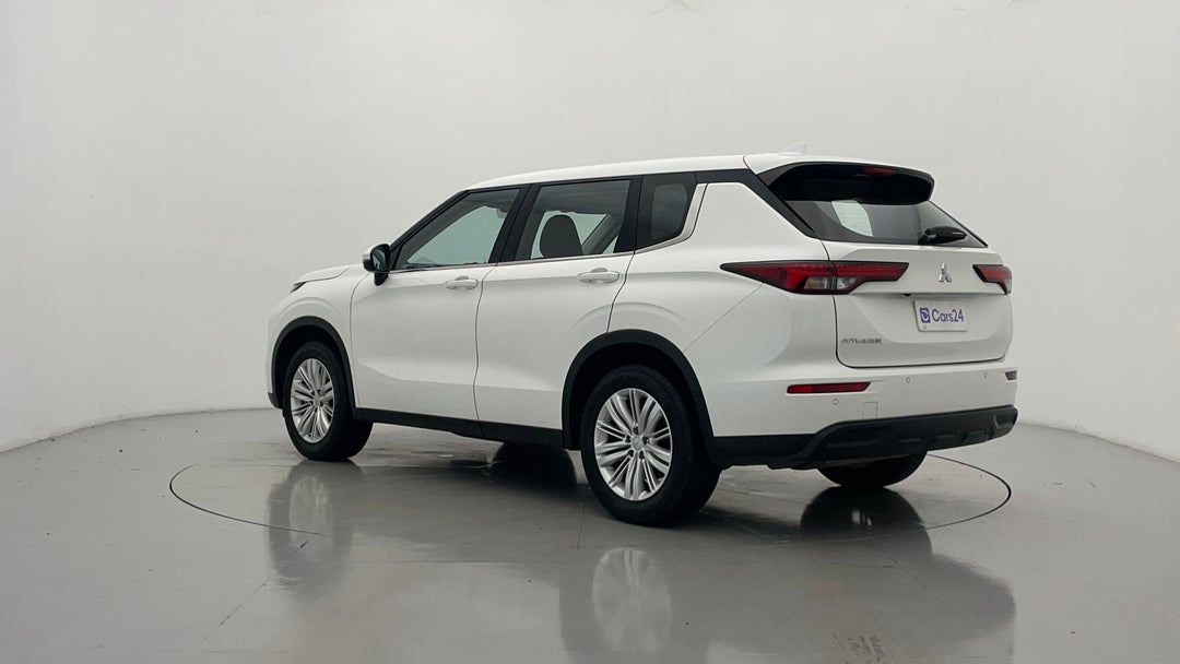 2022 Mitsubishi Outlander Es 7 Seat (2WD), Automatic, 67582 km, Left Back Diagonal (45- Degree) View